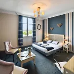Hotel Logis Restaurant Cristal 2*