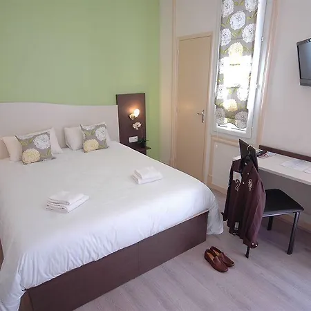 Hotel Logis Restaurant Cristal 2*