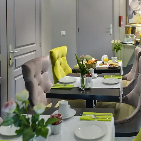 Hotel Logis Restaurant Cristal 2*