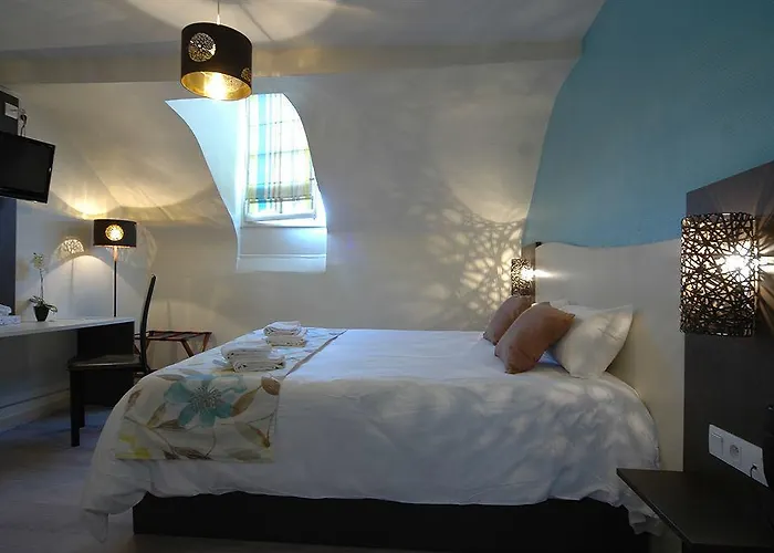 Hotell Logis Restaurant Cristal