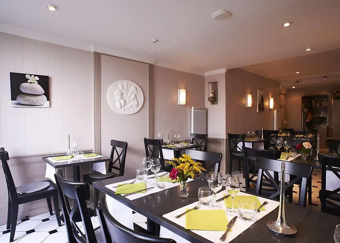 Logis Restaurant Cristal سوموور