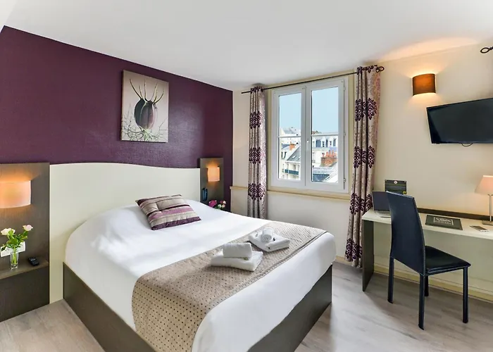 Logis Restaurant Cristal Hotell 2*