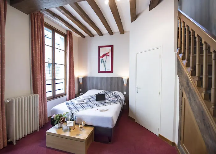 Hotel Logis Restaurant Cristal 2*